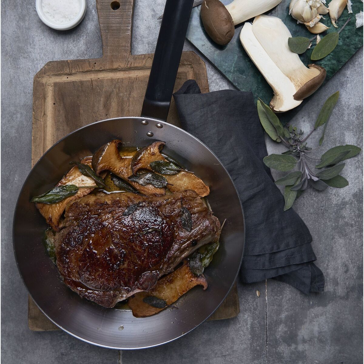 Lyonnaise Stekepanne Karbonstål 28 cm