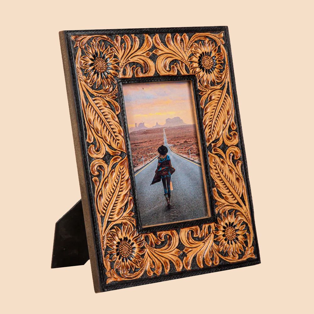 Myra Bag Photo Frame Wyburn Canyon