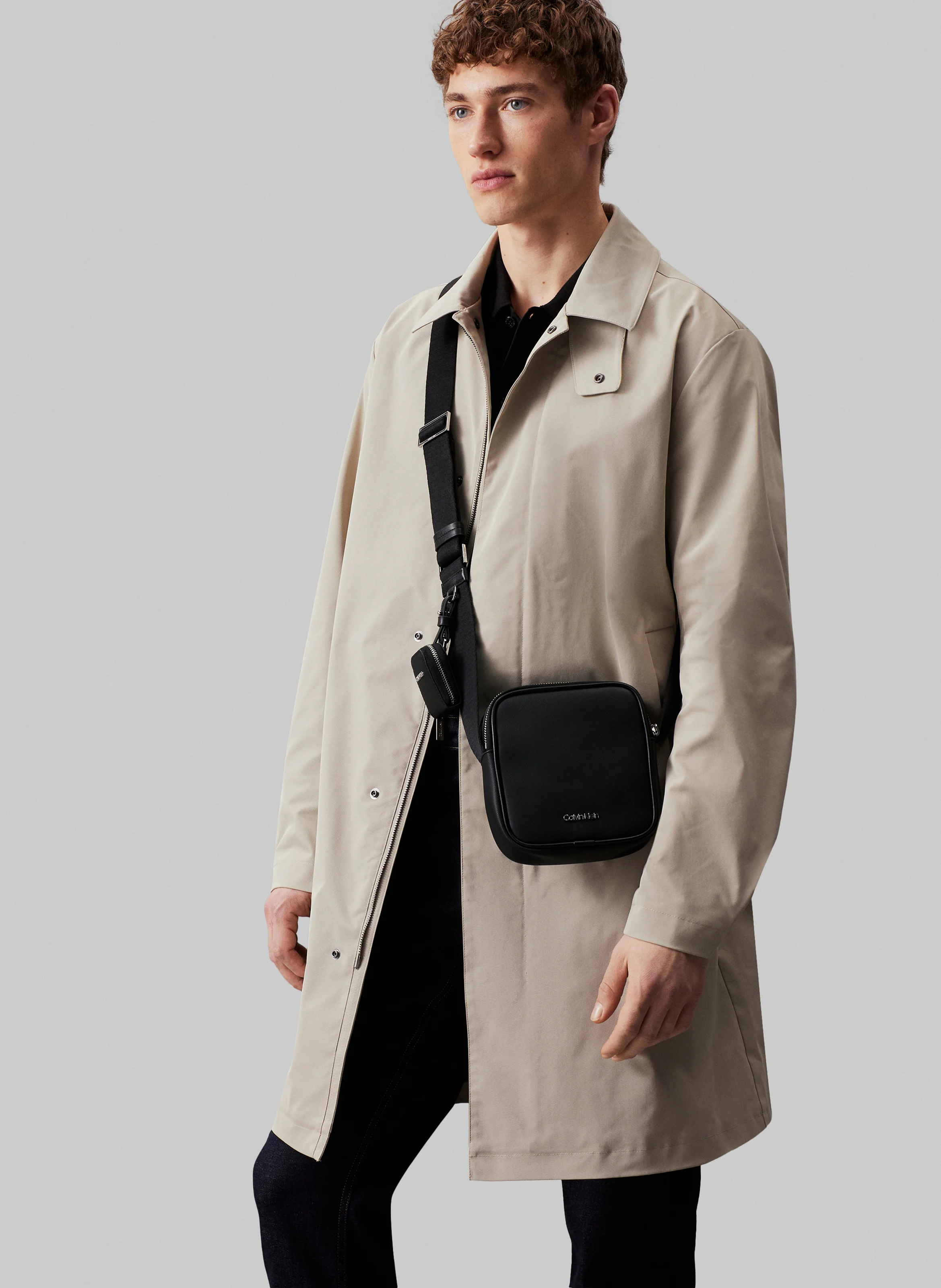 Sac bandoulière en fibres recyclées mélangées | Noir