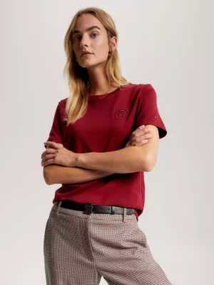 Camiseta moderna com bordado de monograma TH