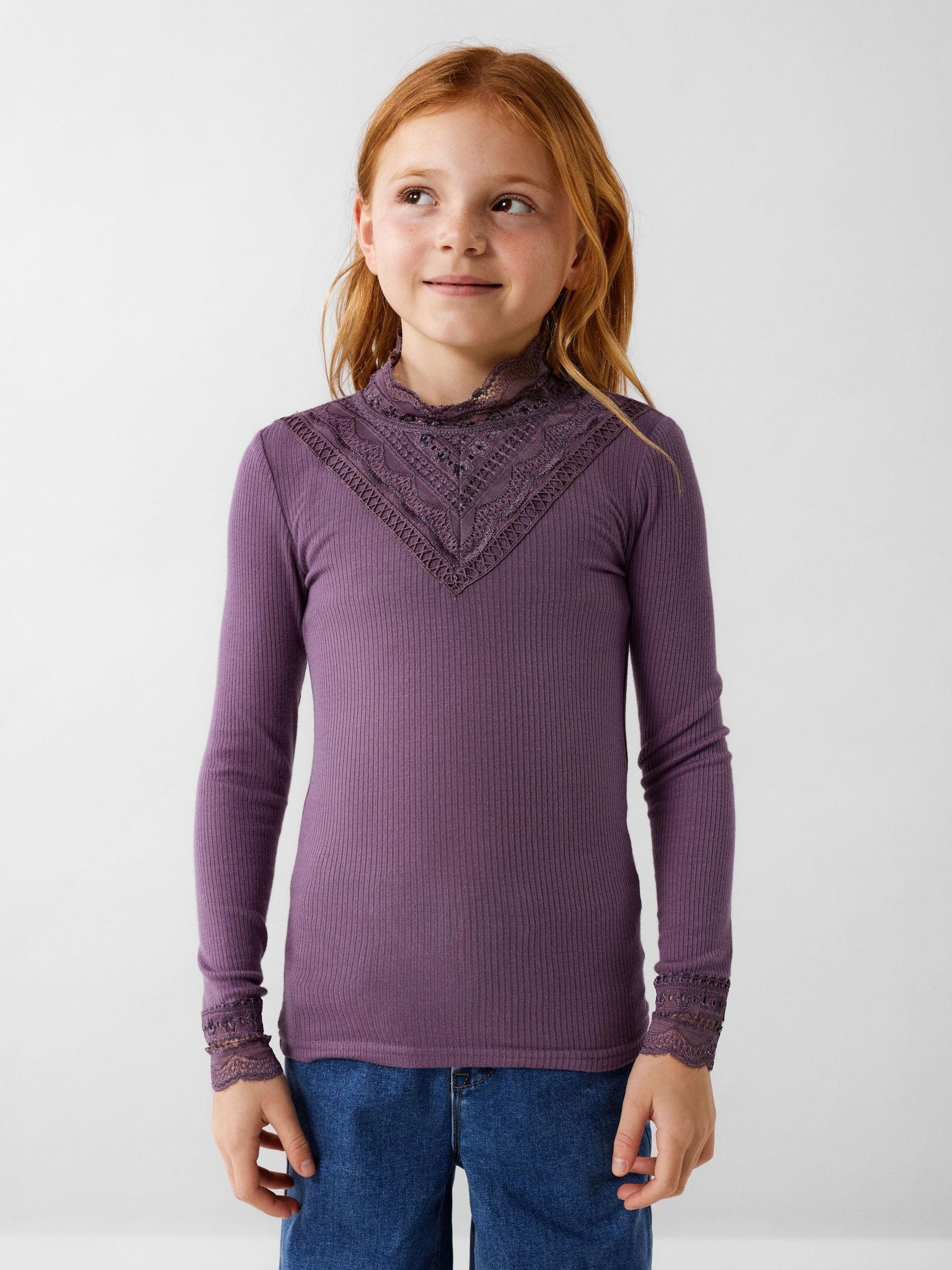 Name It Langarmshirt »NKFNURI LS XSL TOP NOOS«, mit tollen Spitzendetails