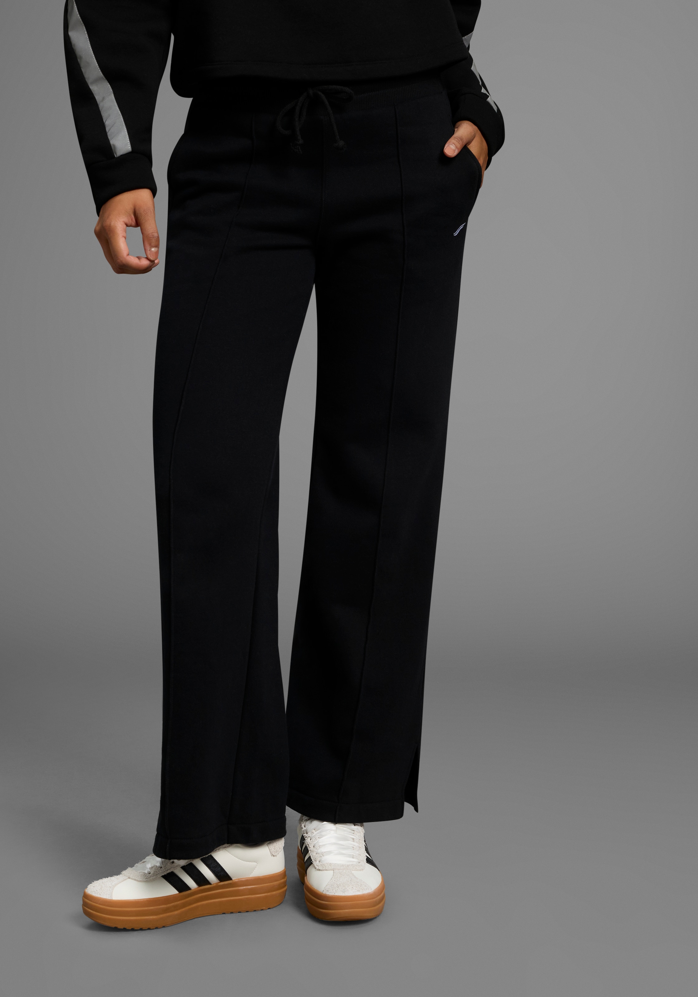 FAYN SPORTS Jogginghose  Bequemer Baumwollstretch mit lockerem, sportlichem Schnitt und Taschen