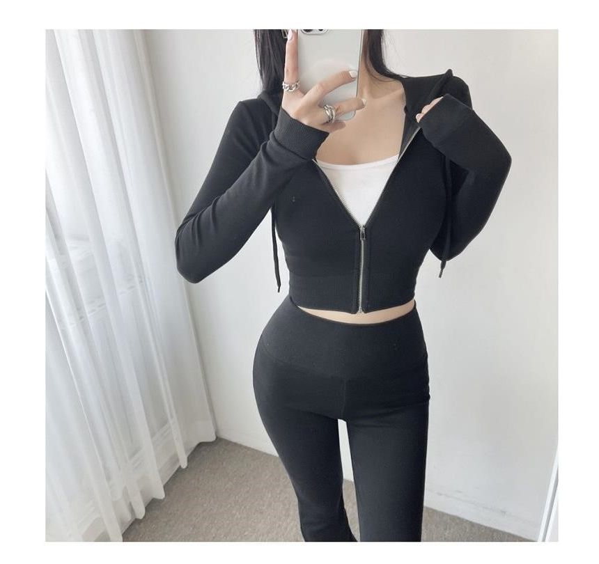 500 STUDIO - Set: effen cropped hoodie met rits + high waist flared pants