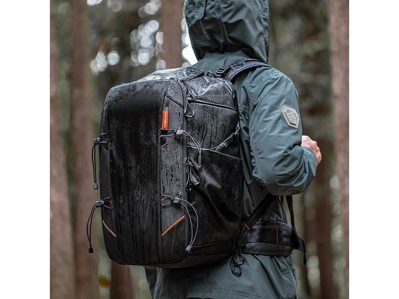 PGYTECH Fotorucksack OneMo FPV 30L Space Black Leistungsstarker Rucksack für Drohnen, der überall eingesetzt werden kann