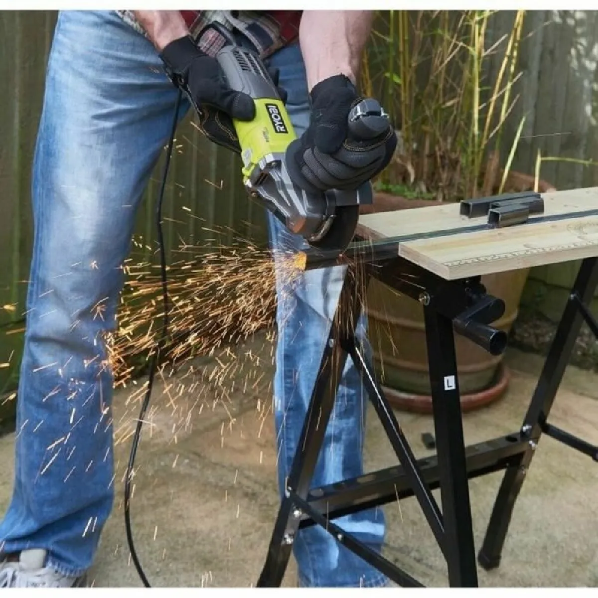 Ryobi 800W 125mm