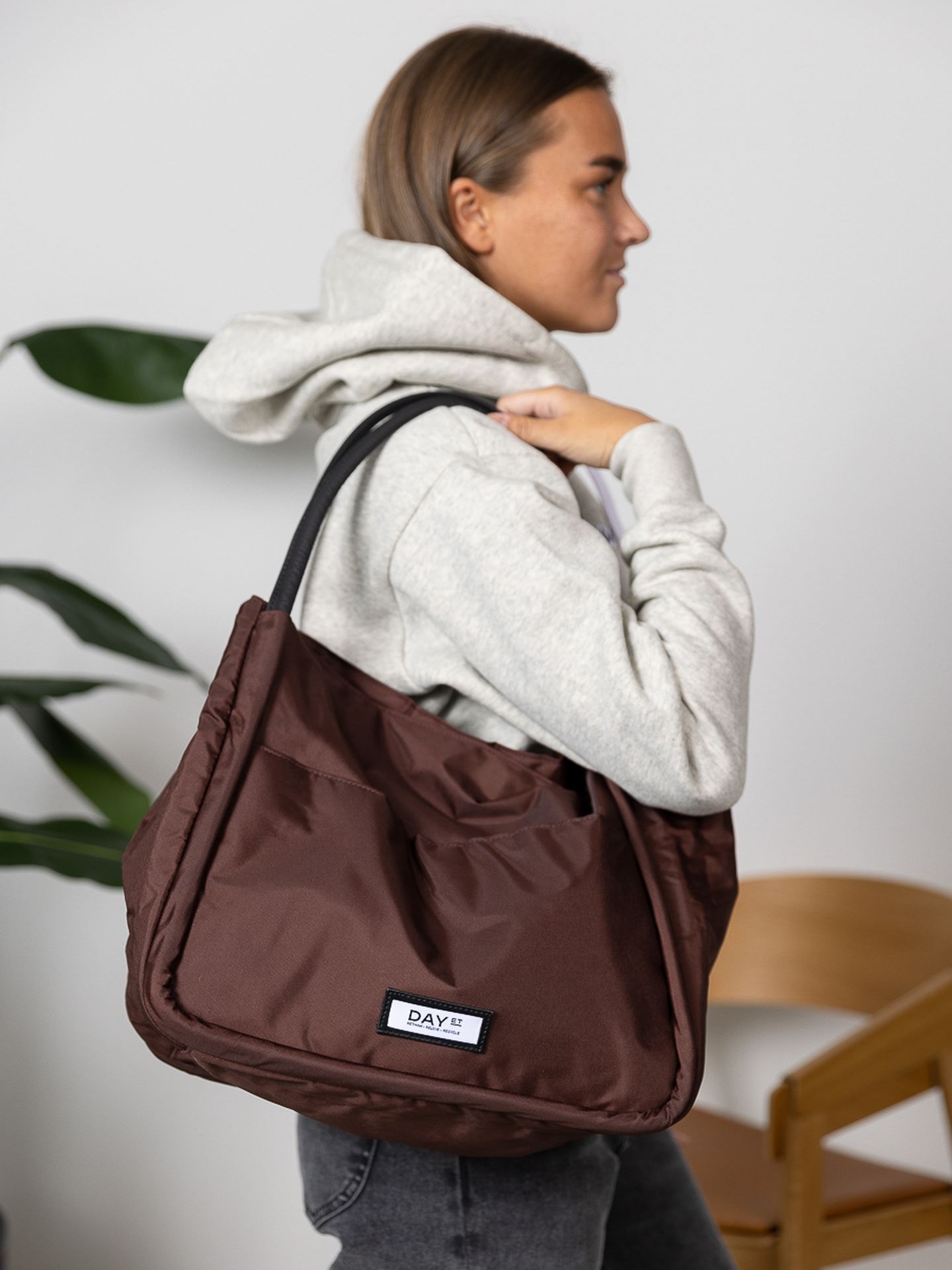 Gweneth RE-S Small Shoulder
