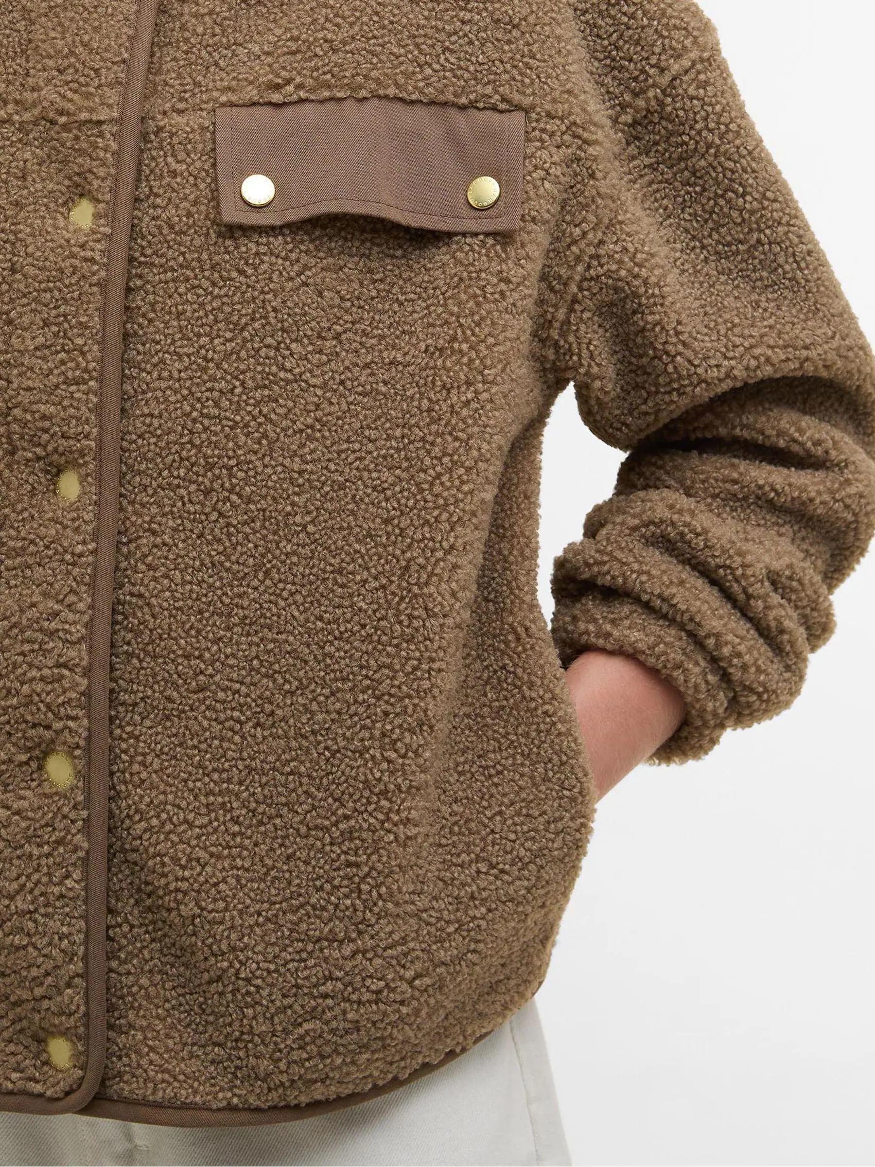 Bruin in legerlook - Barbour® Mabel fleece jack