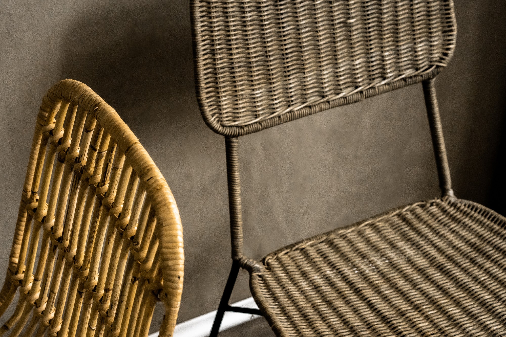 Rattan-Stuhl 'Stud', grau, schwarz, B 45 cm, L 48 cm, H 80 cm von fischer's lagerhaus