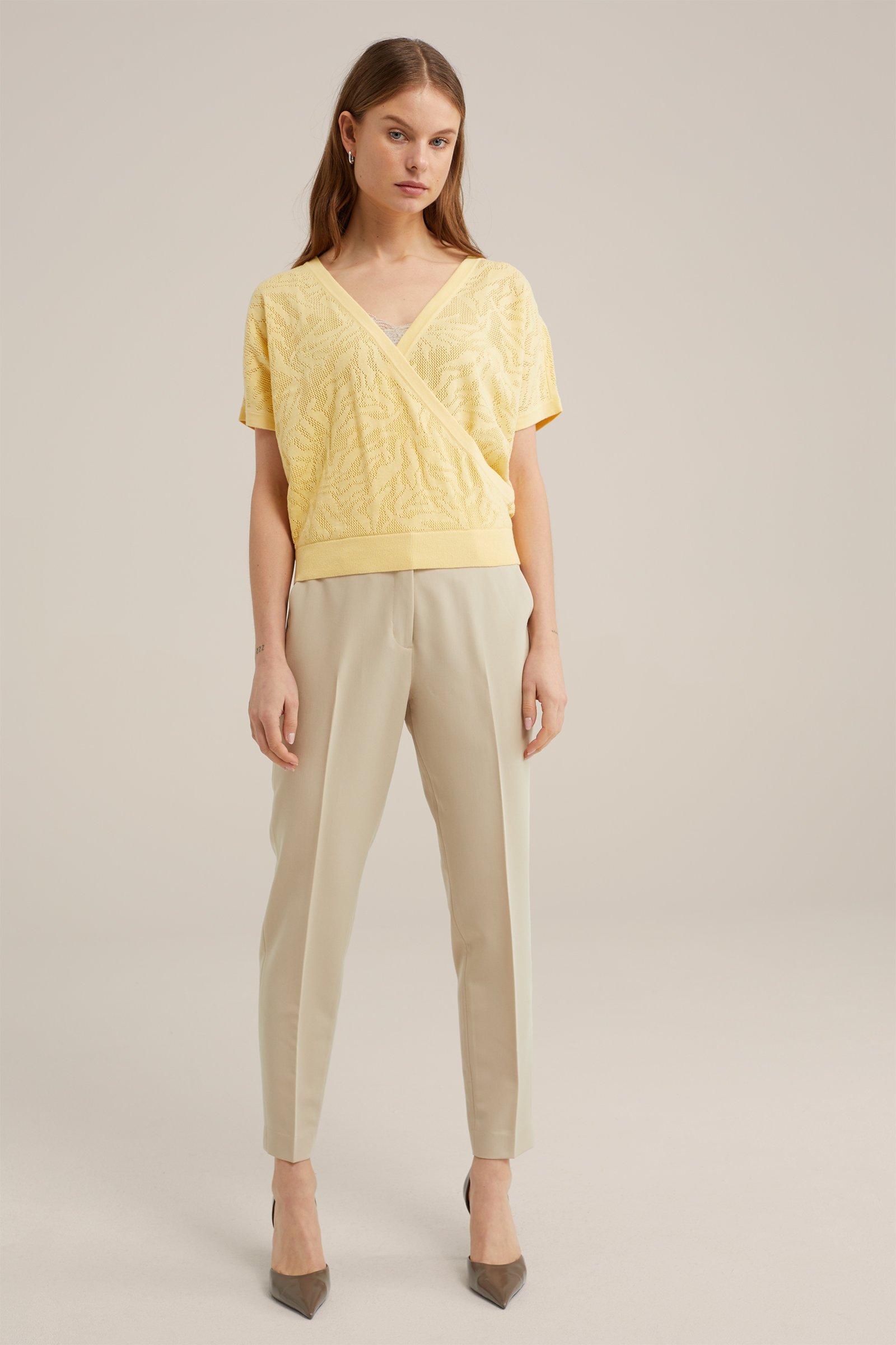 gebreide top met opengewerkt dessin WE Fashion Lichtgeel