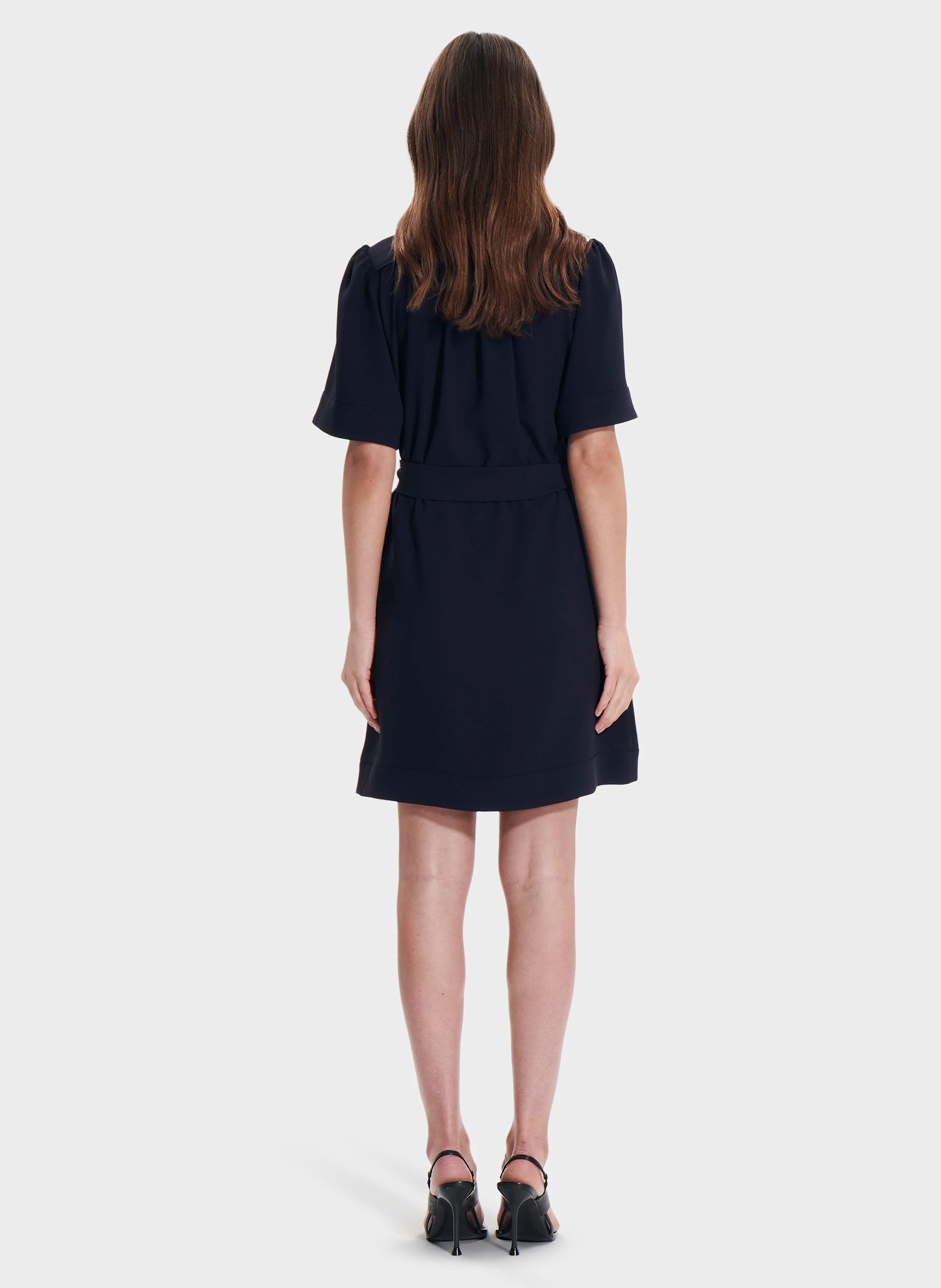 RETIE - Robe courte cintrée manches courtes | Bleu