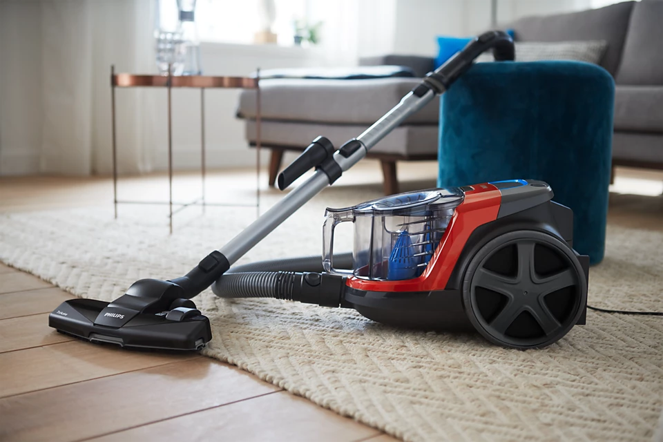 (900W) PowerPro Compact Vacuum Cleaner Beutelloser Staubsauger inkl. Integrierte Bürste / Fugendüse / Hartbodendüse (FC9330/09) - Monzarot