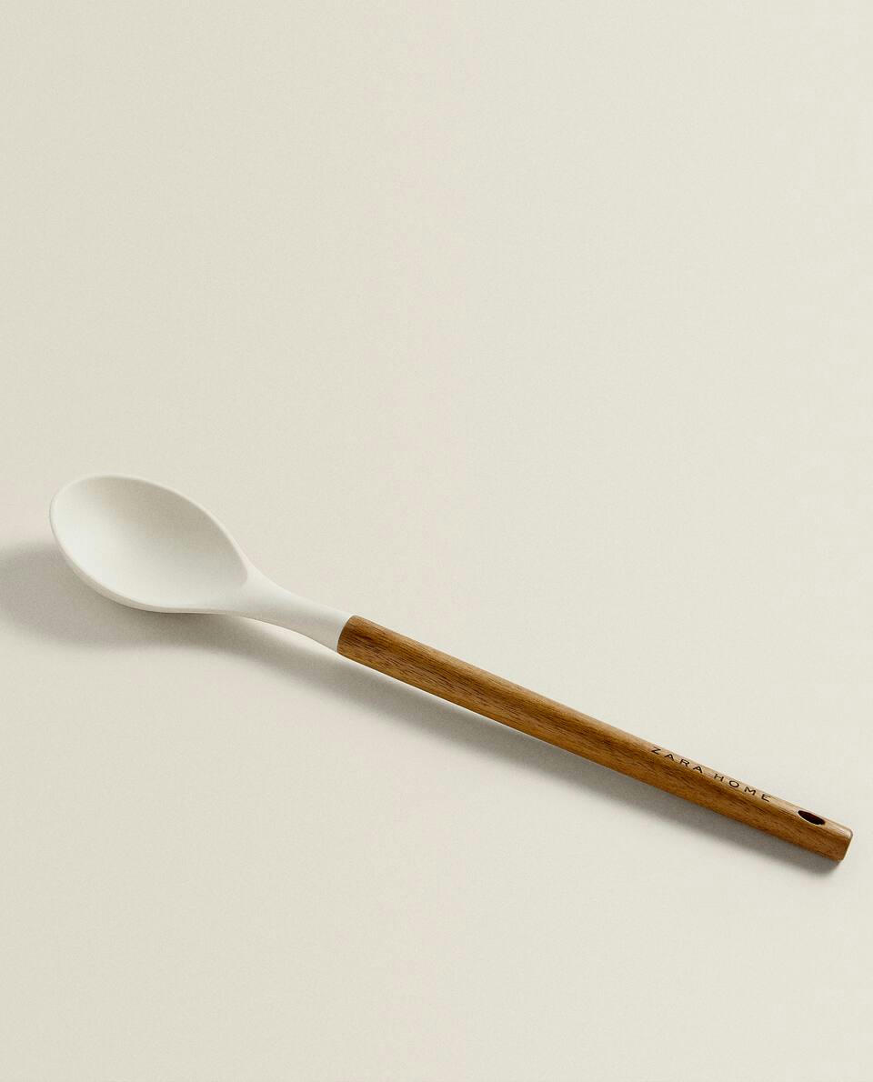 COLHER DE SILICONE E DE PAU