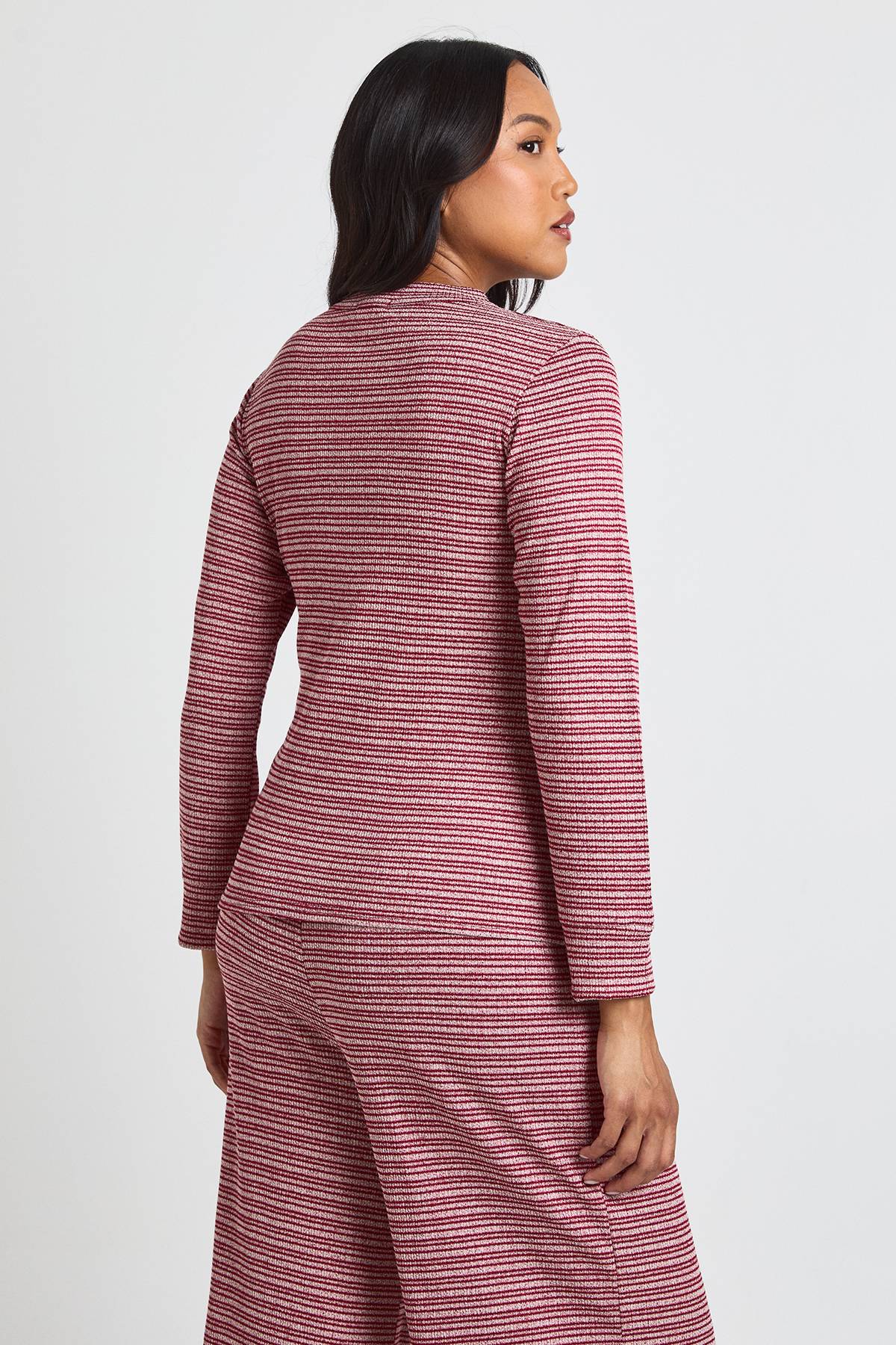 boohoo T-shirt Maternité à Rayures Côtes Surdimensionné