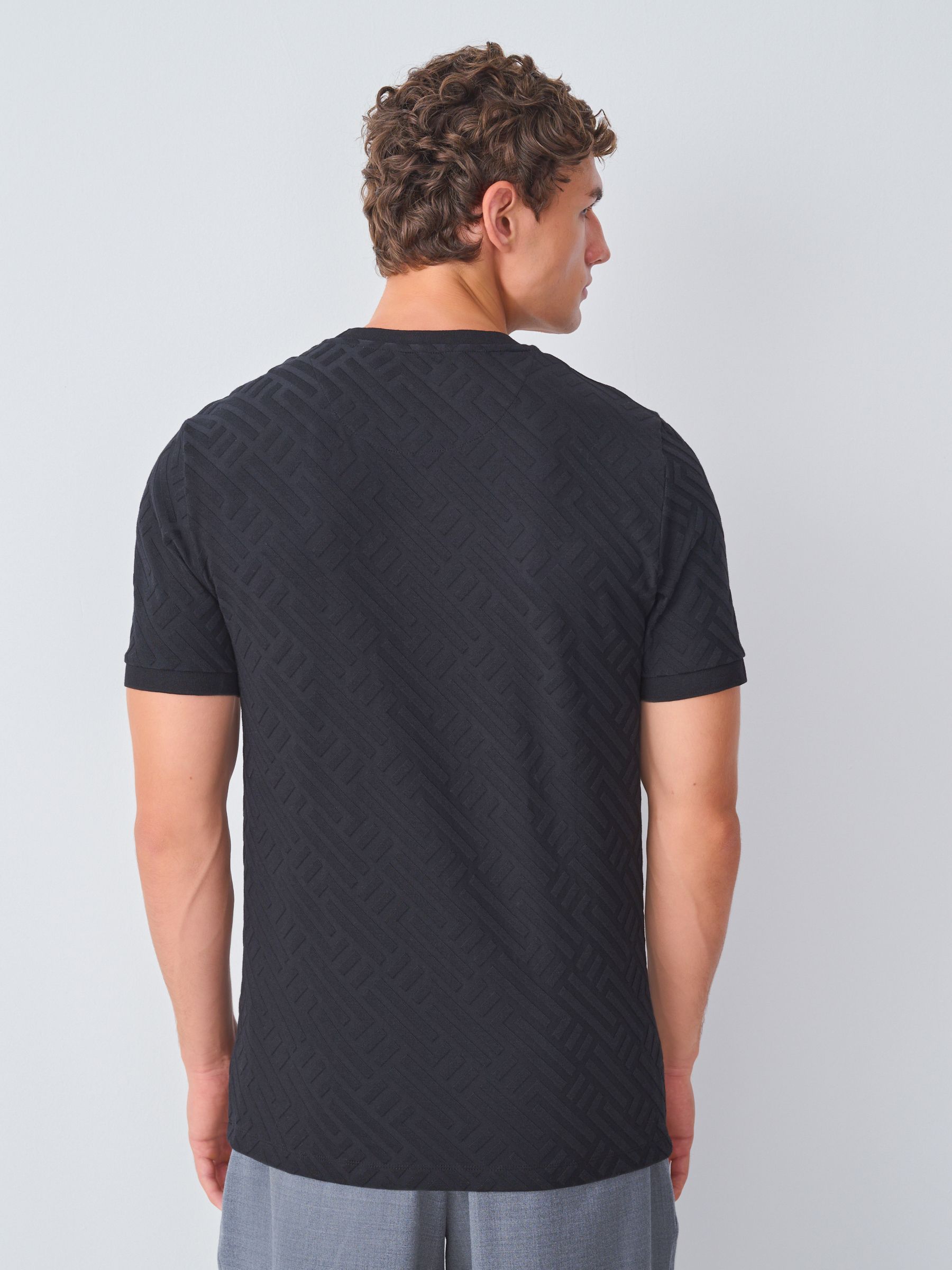 Zwart - Modieus T-shirt met textuur