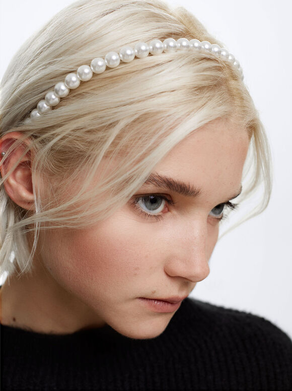 Tiara de pérolas finas - Branca