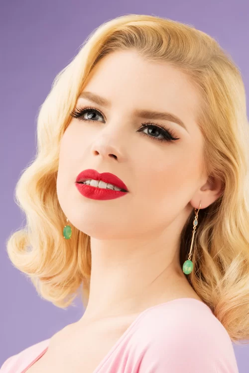 Lovely Christine Opal oorbellen in zeeschuimgroen