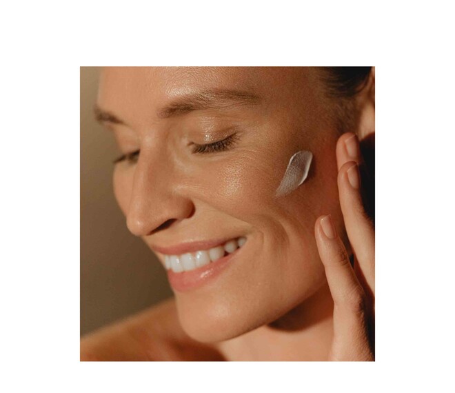 Sisley Sunleÿa Soin Solaire Anti-Age