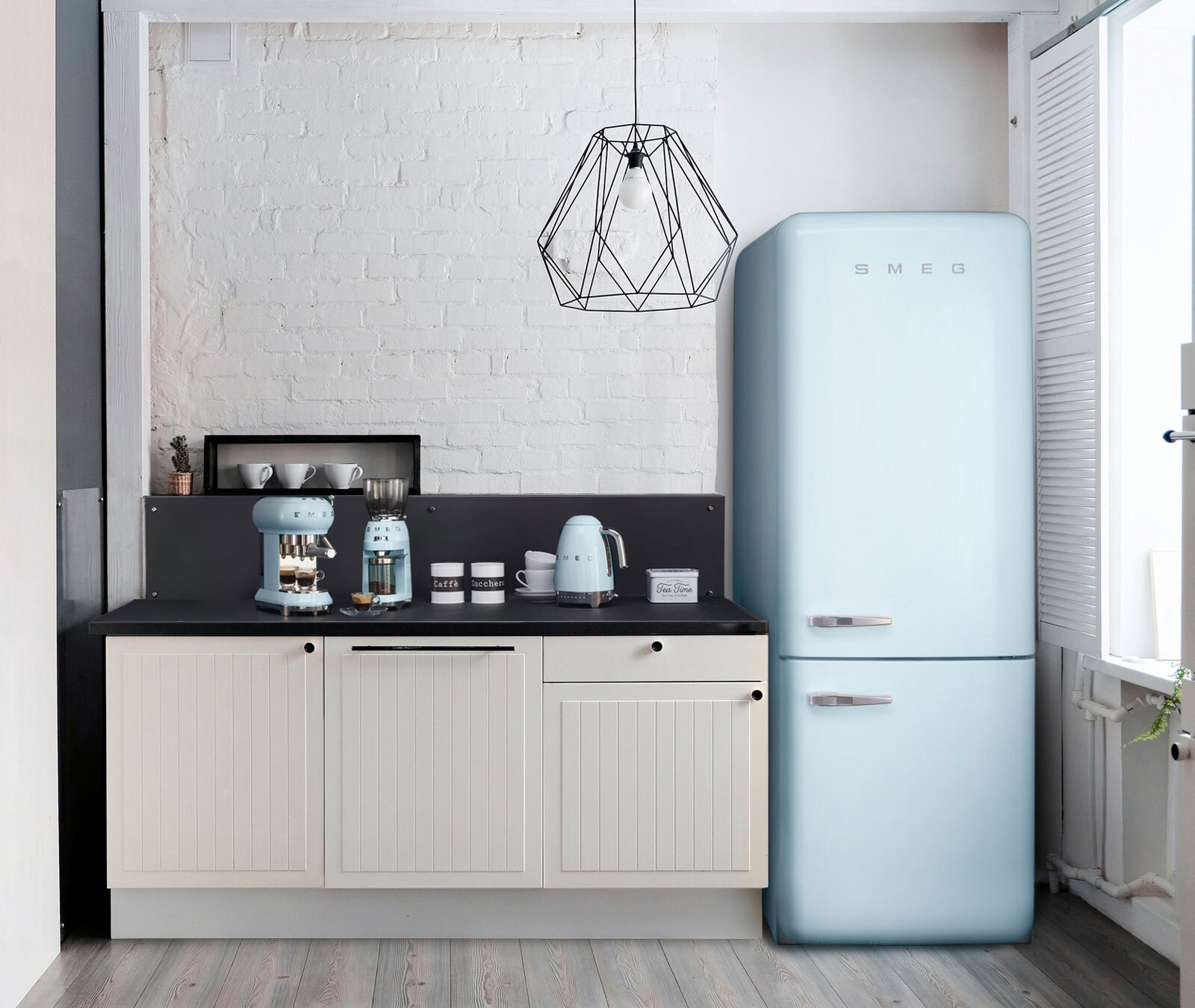 SMEG Wasserkocher 1700 ml variable Temperatursteuerung Pastellblau
