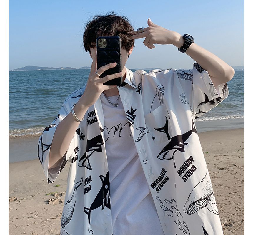 fluffush - Shirt met korte mouwen en haaienprint
