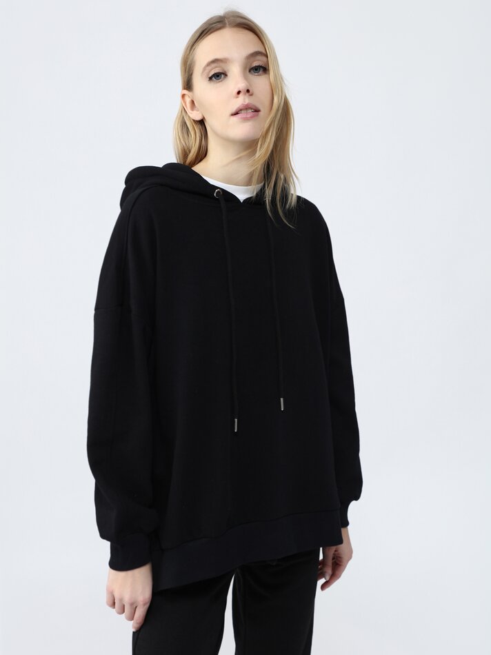 Moletom oversized com capuz - Preto