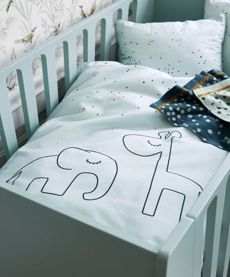 Done by Deer Sengesett Dreamy Dots 130x100, Rosa