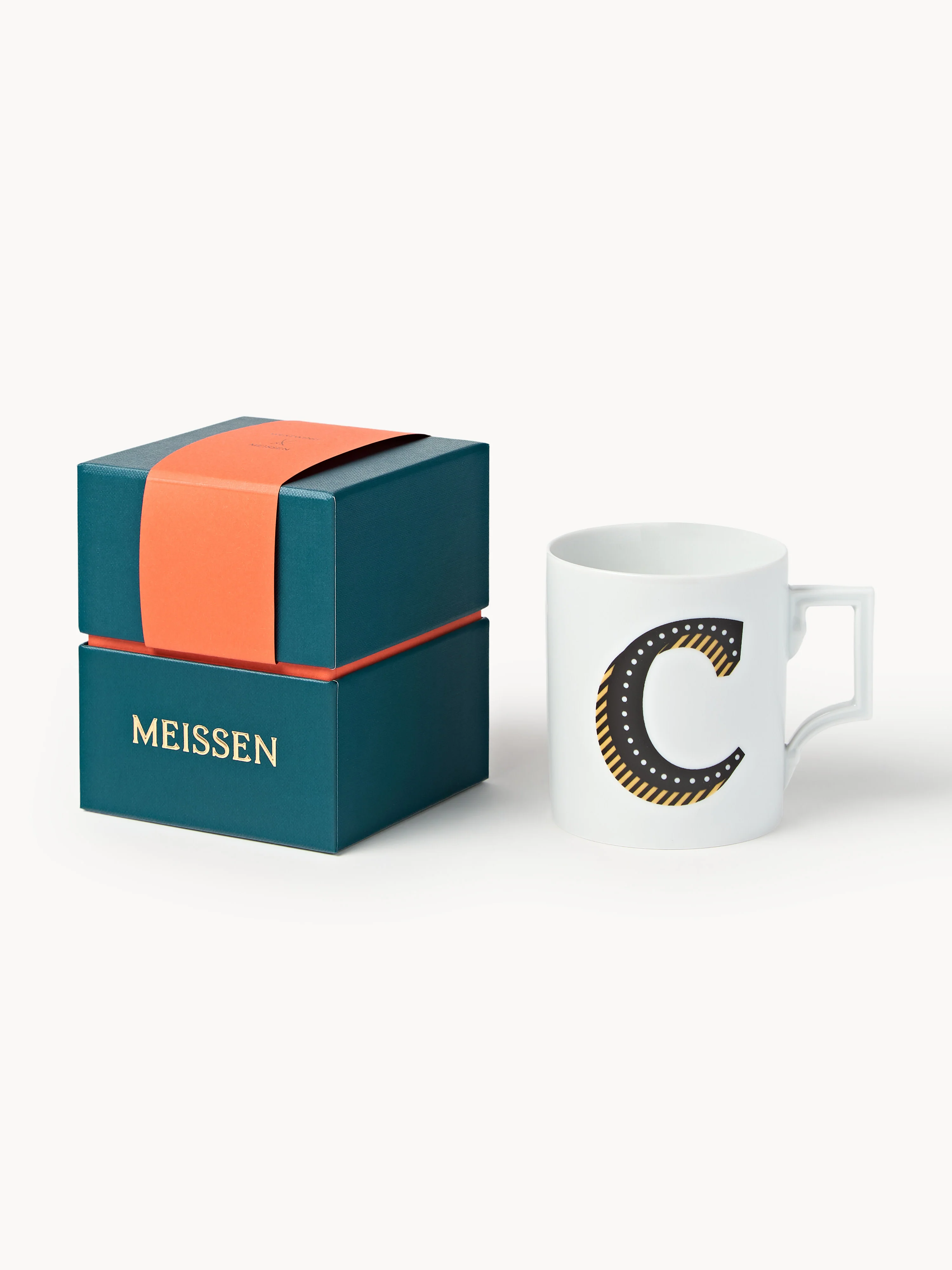 Handgemaakte beker Initials met decoratief motief, Westwing x MEISSEN