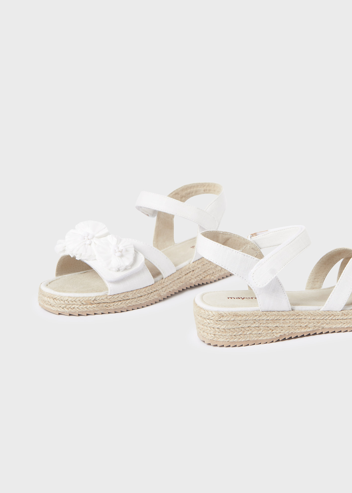 Sandália espadrille com estampa floral para menina