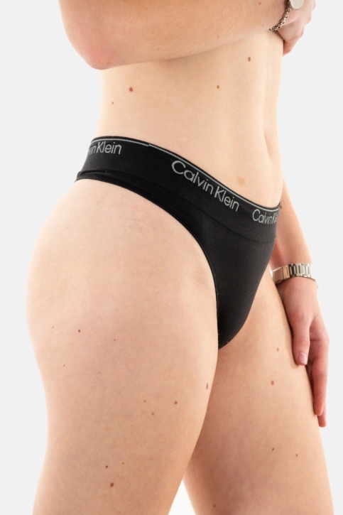 Culottes et strings calvin klein jeans thong ub1 black