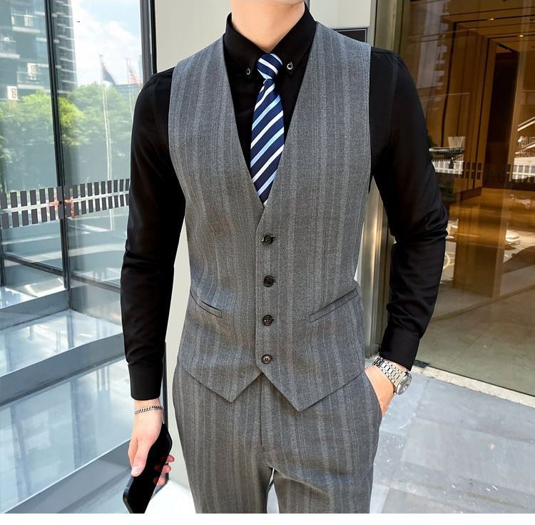 Sheck - Set: Gestreepte blazer + vest + pantalon