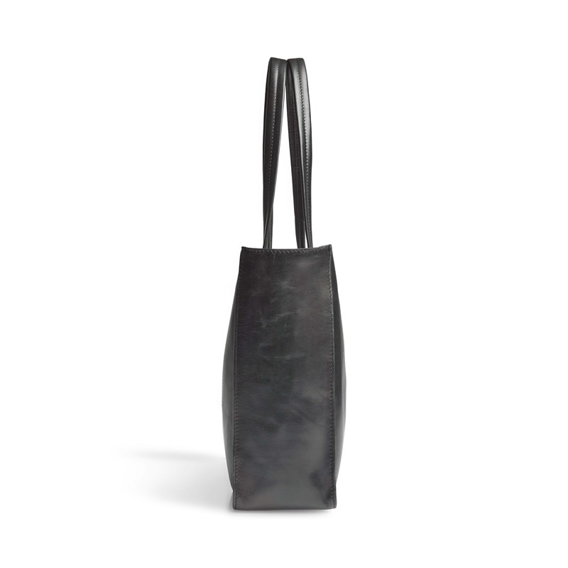 Markberg<br>Shopper Maureen Antique