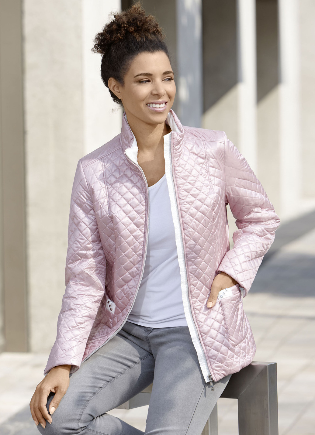 Jacke mit aufgesetzen Taschen