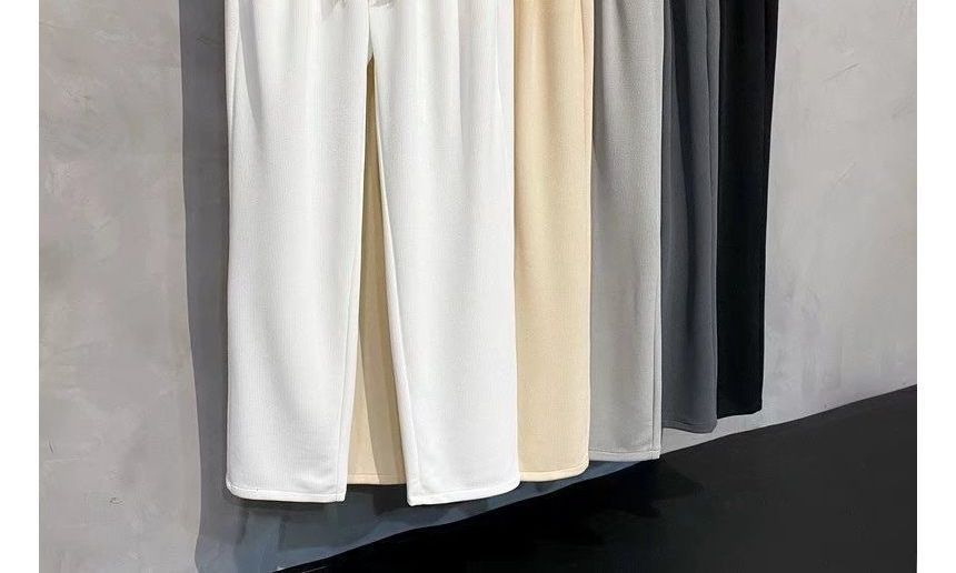 Urtishia - Cropped rechte broek met trekkoordtaille