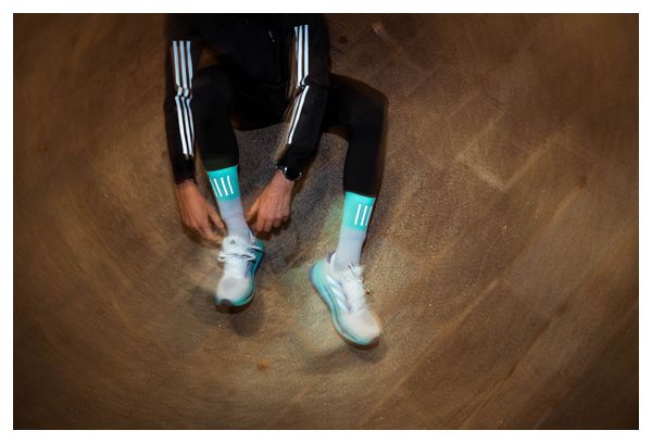 Chaussettes running Incylence High-Viz V3 Bleu fluo
