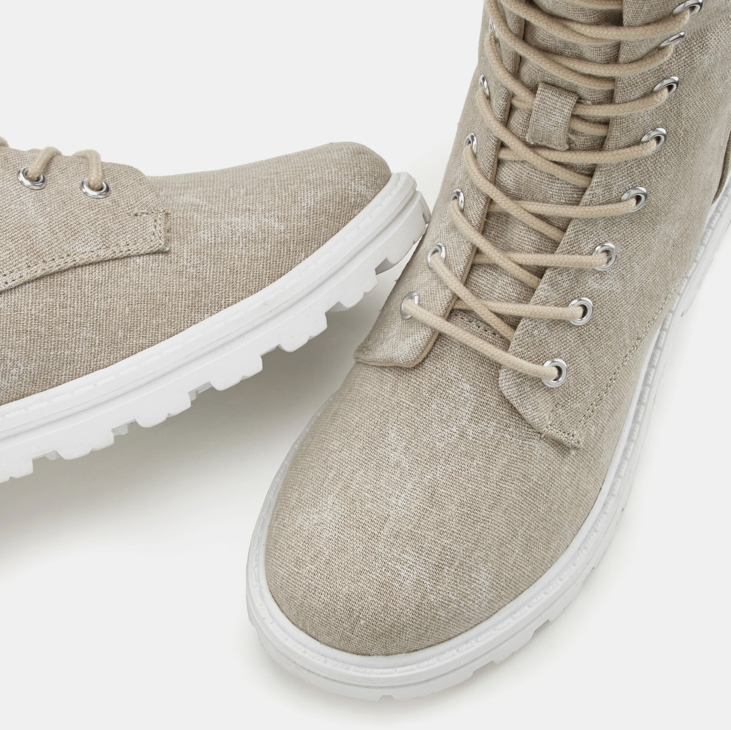 Schnürstiefelette