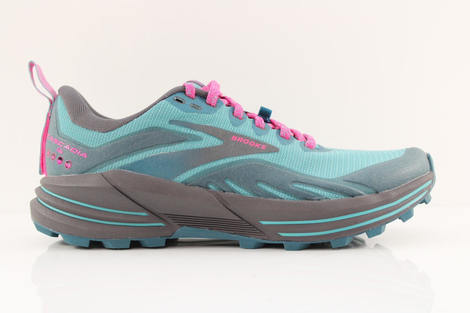 Brooks Cascadia 16, grün