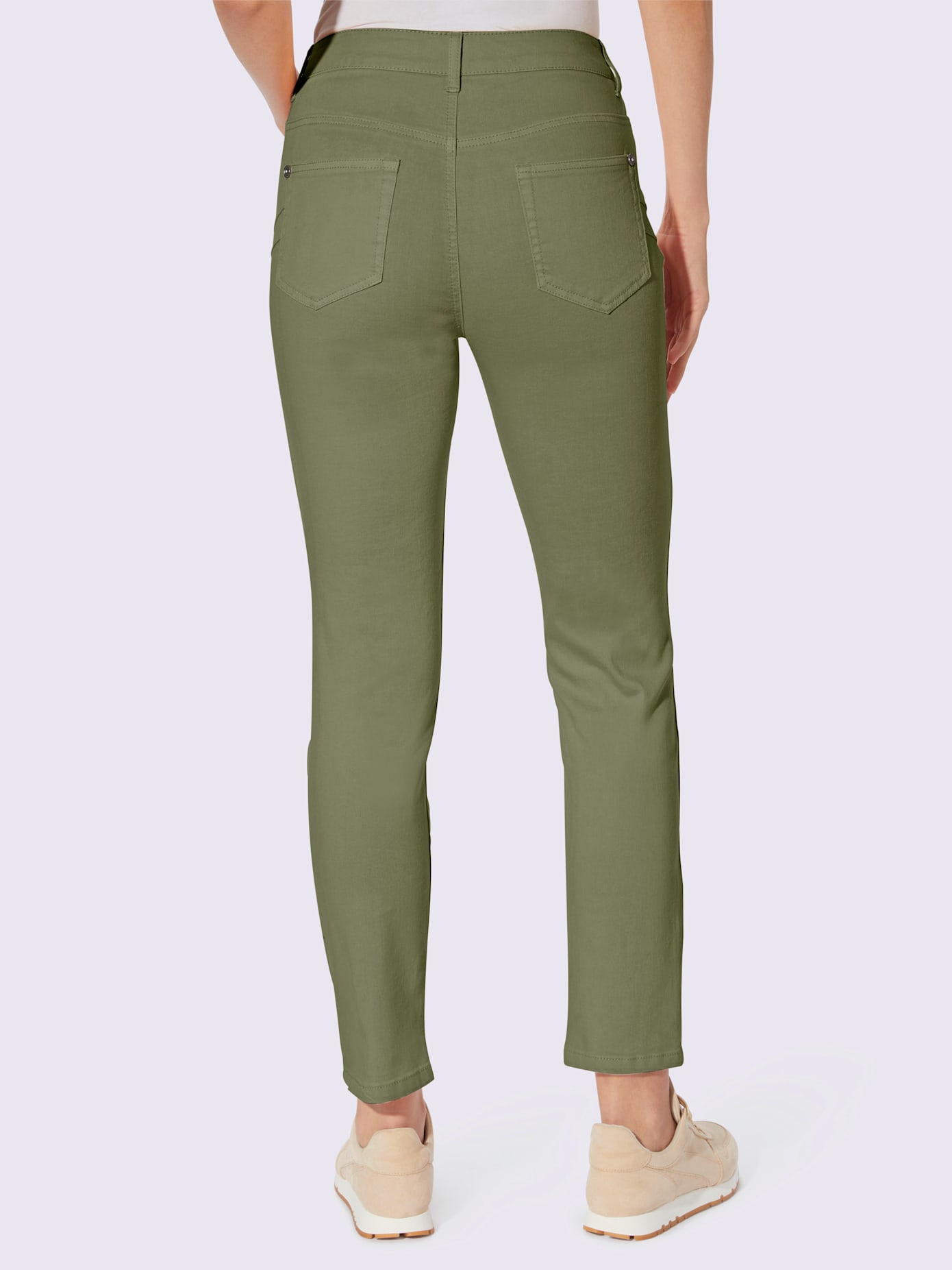 Jean push-up rivets sur les poches