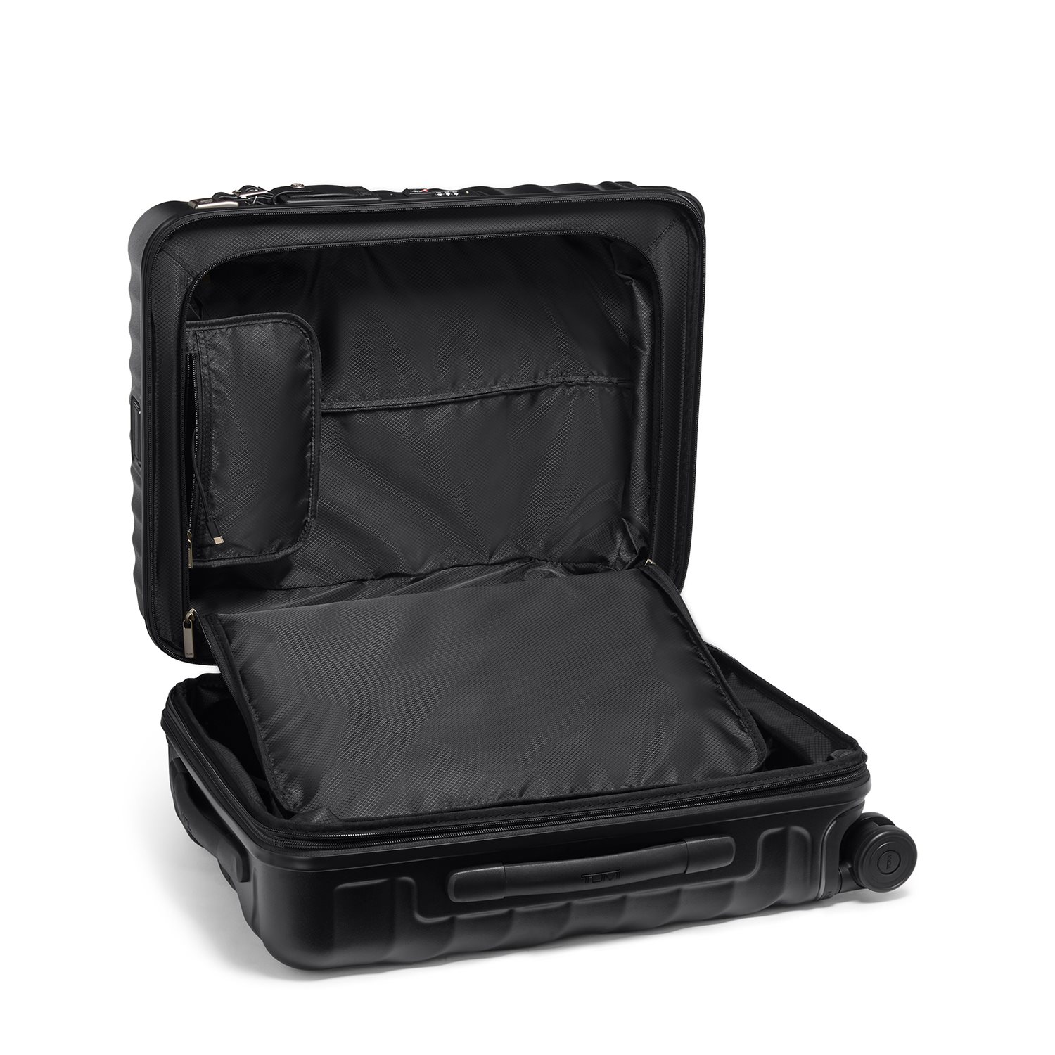 Tumi 19 Degree Cont EXP 4 Whl C/O black texture