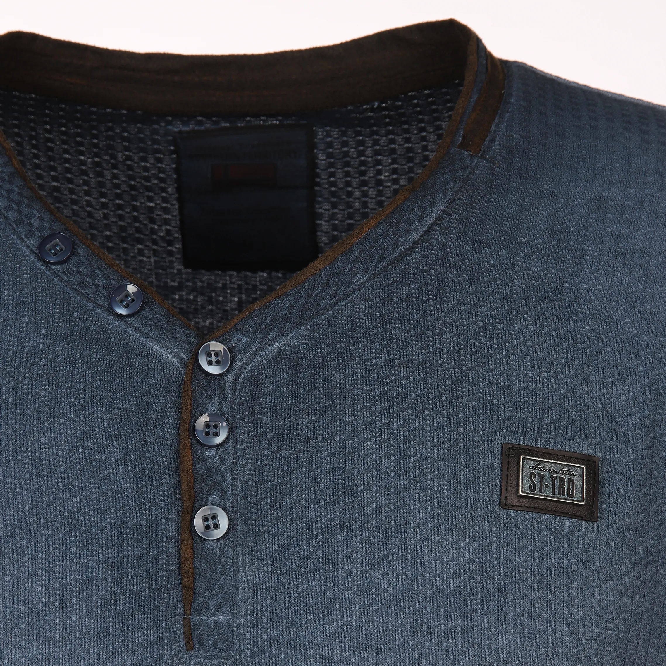 Herren Henleyshirt in Used Optik