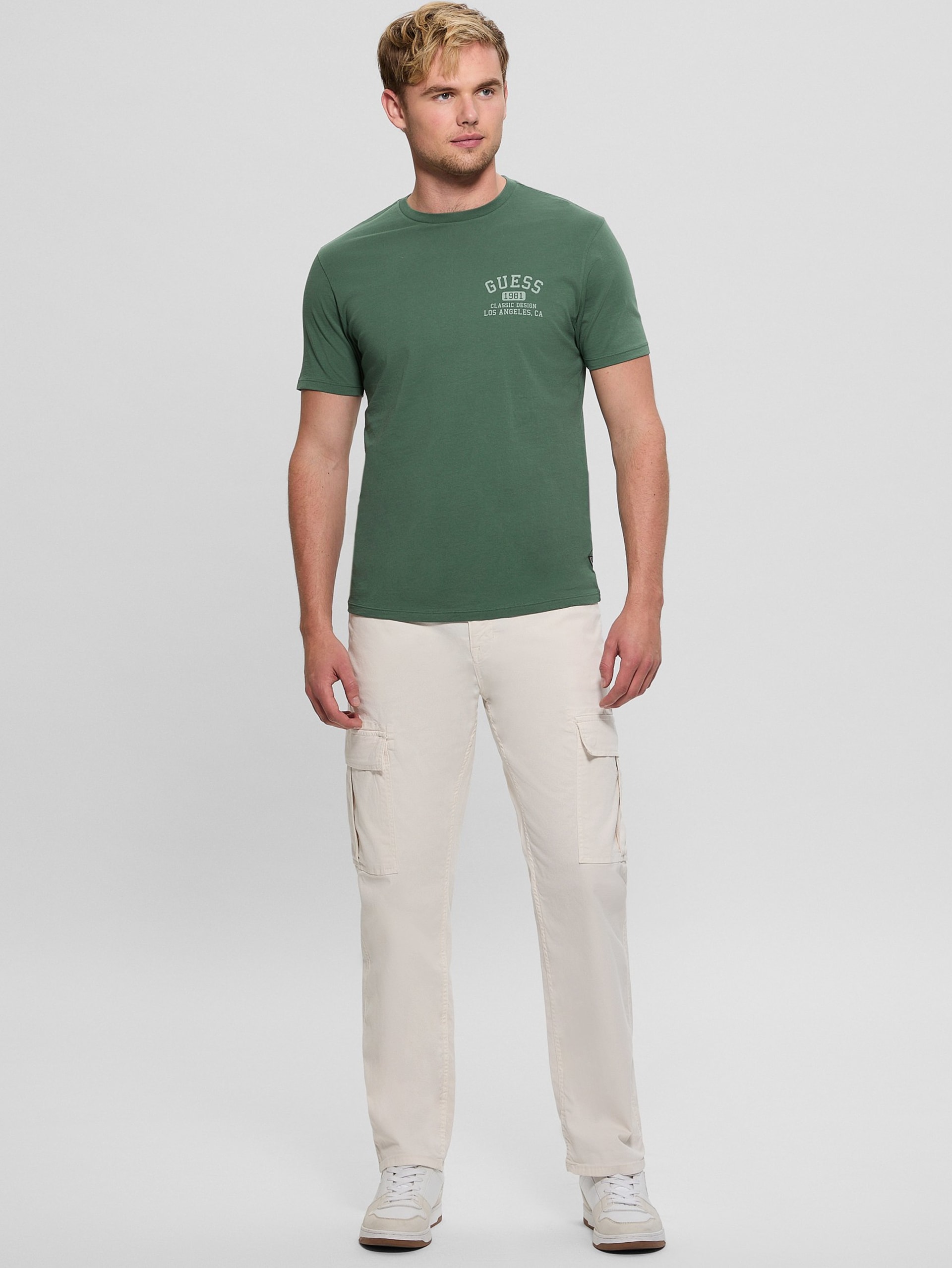 Camiseta universitária exclusiva