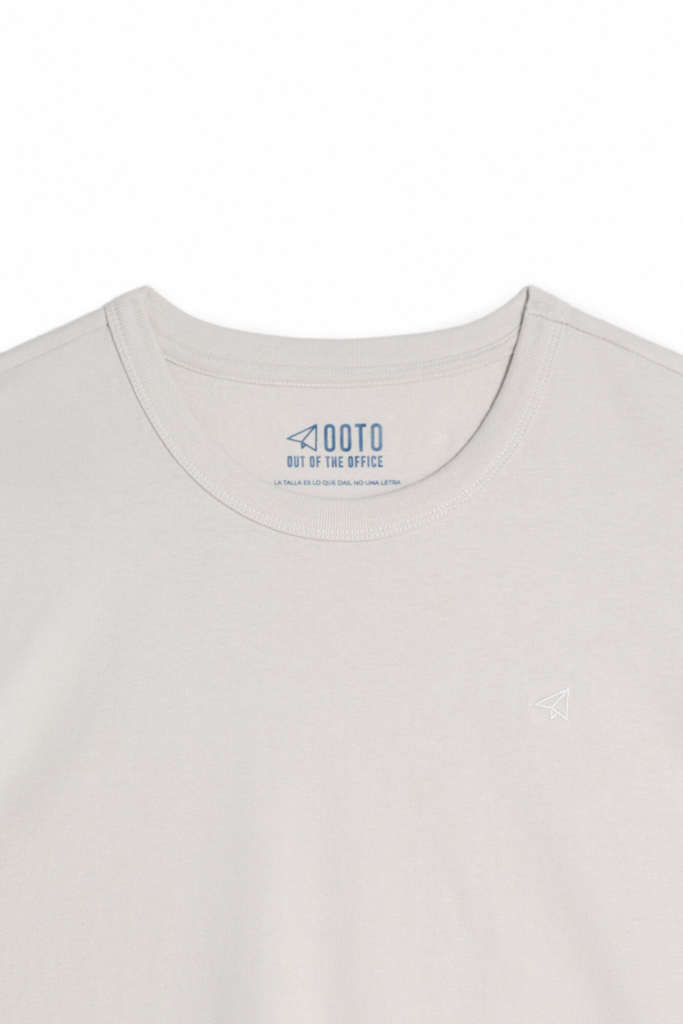 Camiseta básica de algodão com estampa de avião - Cinza