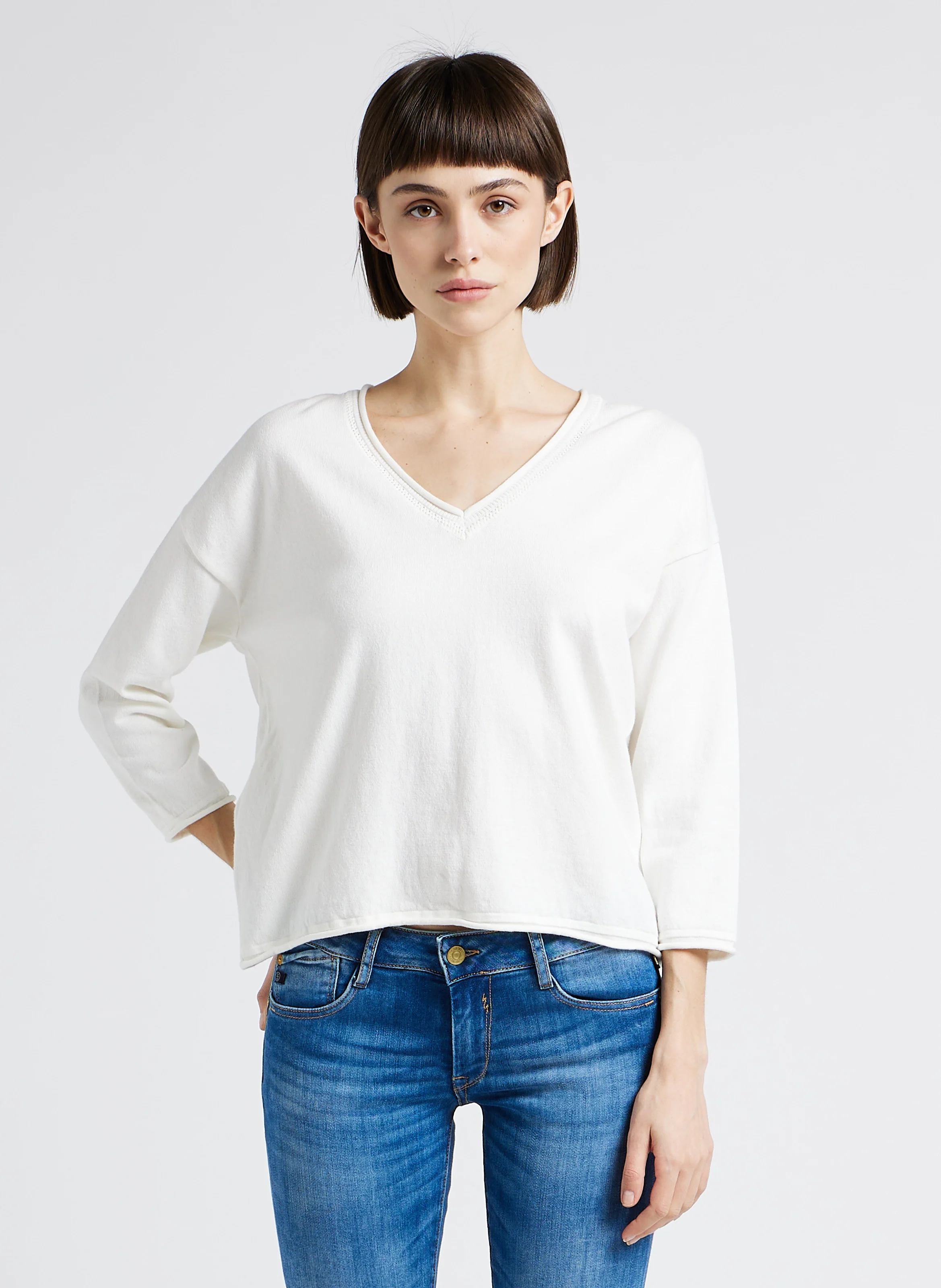 Pull col V évasé en coton | Blanc