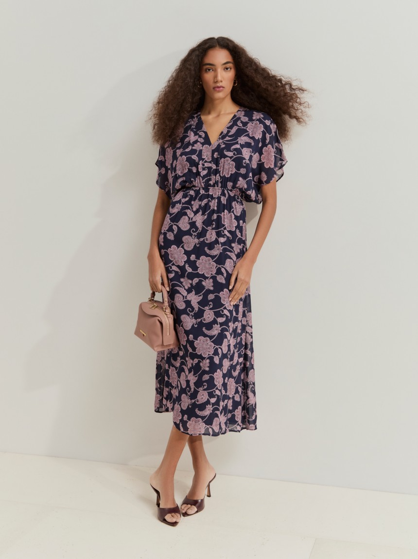 Vestido com manga morcego curta