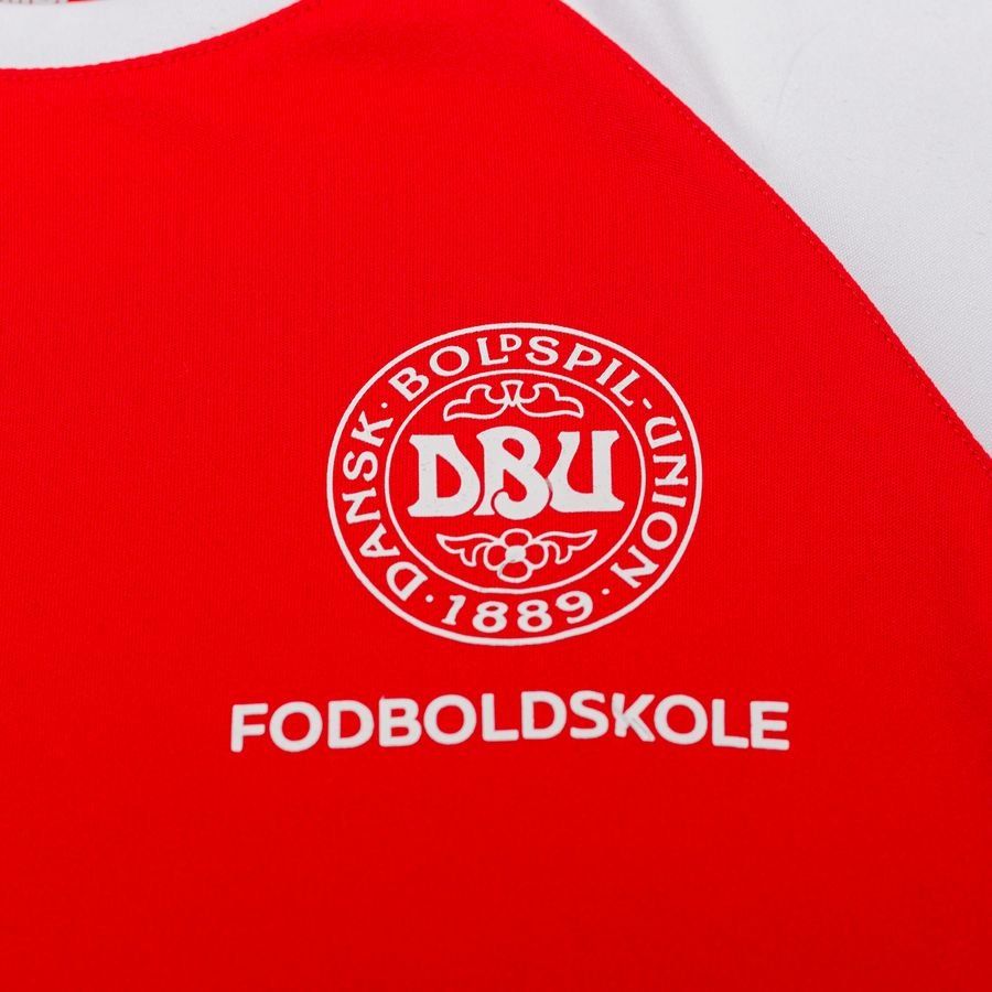 Hummel DBU Fodboldskole Deltager T-Shirt 2024 - Rouge
