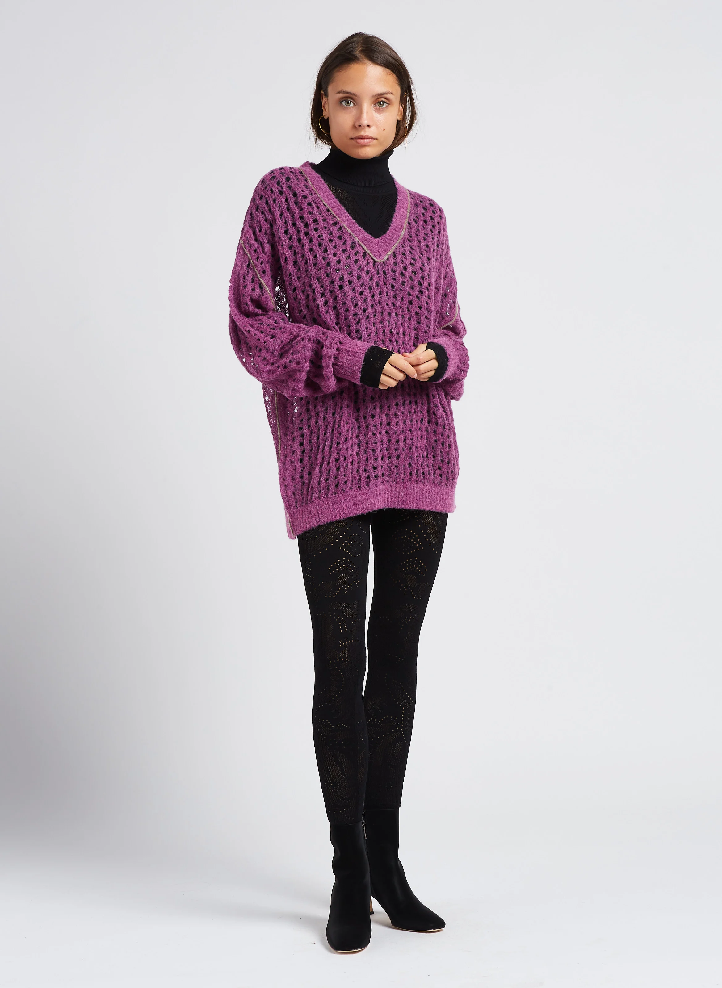 TAKEKO - Pull col V en maille filet | Rose
