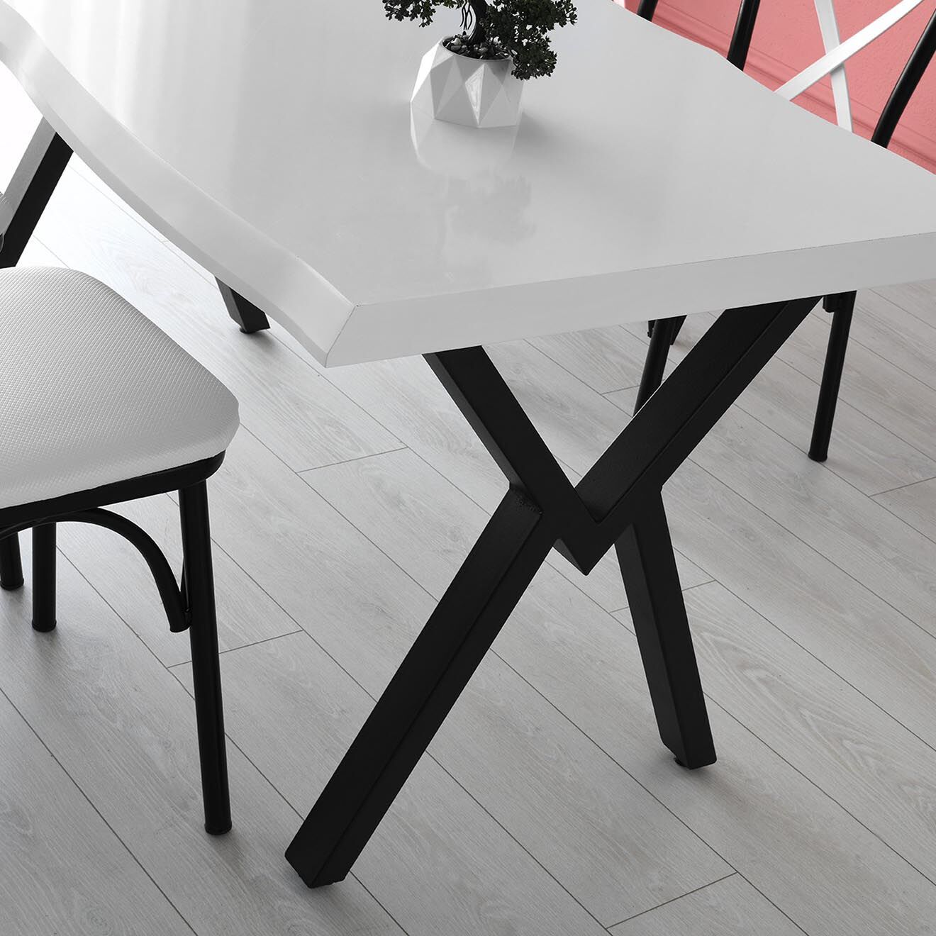 Homitis Table de salle à manger Efor blanche - 140x75x80 cm
