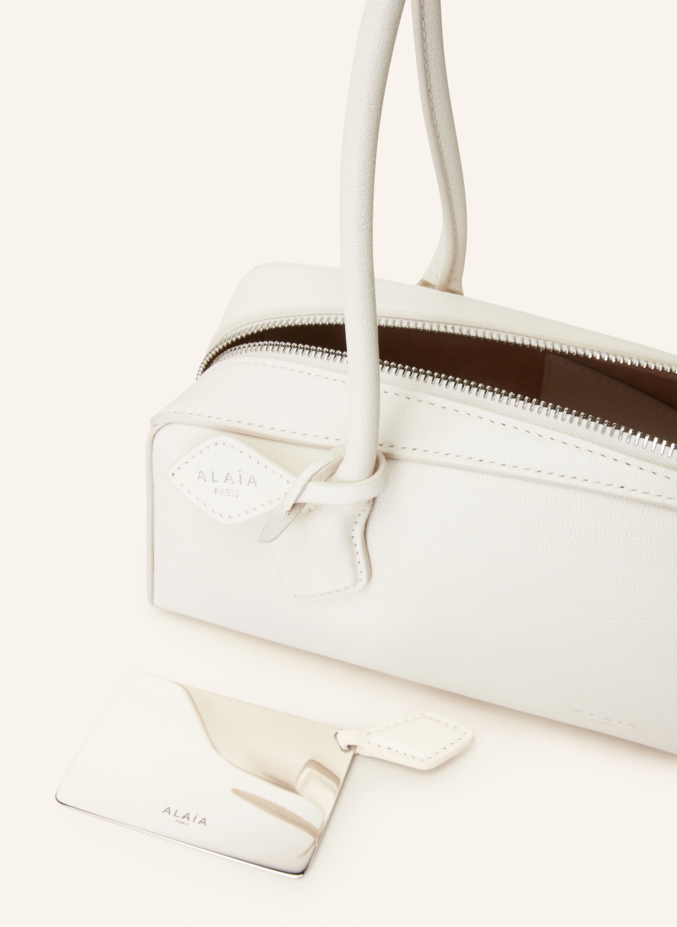 ALAÏA Schultertasche LE TECKEL MEDIUM