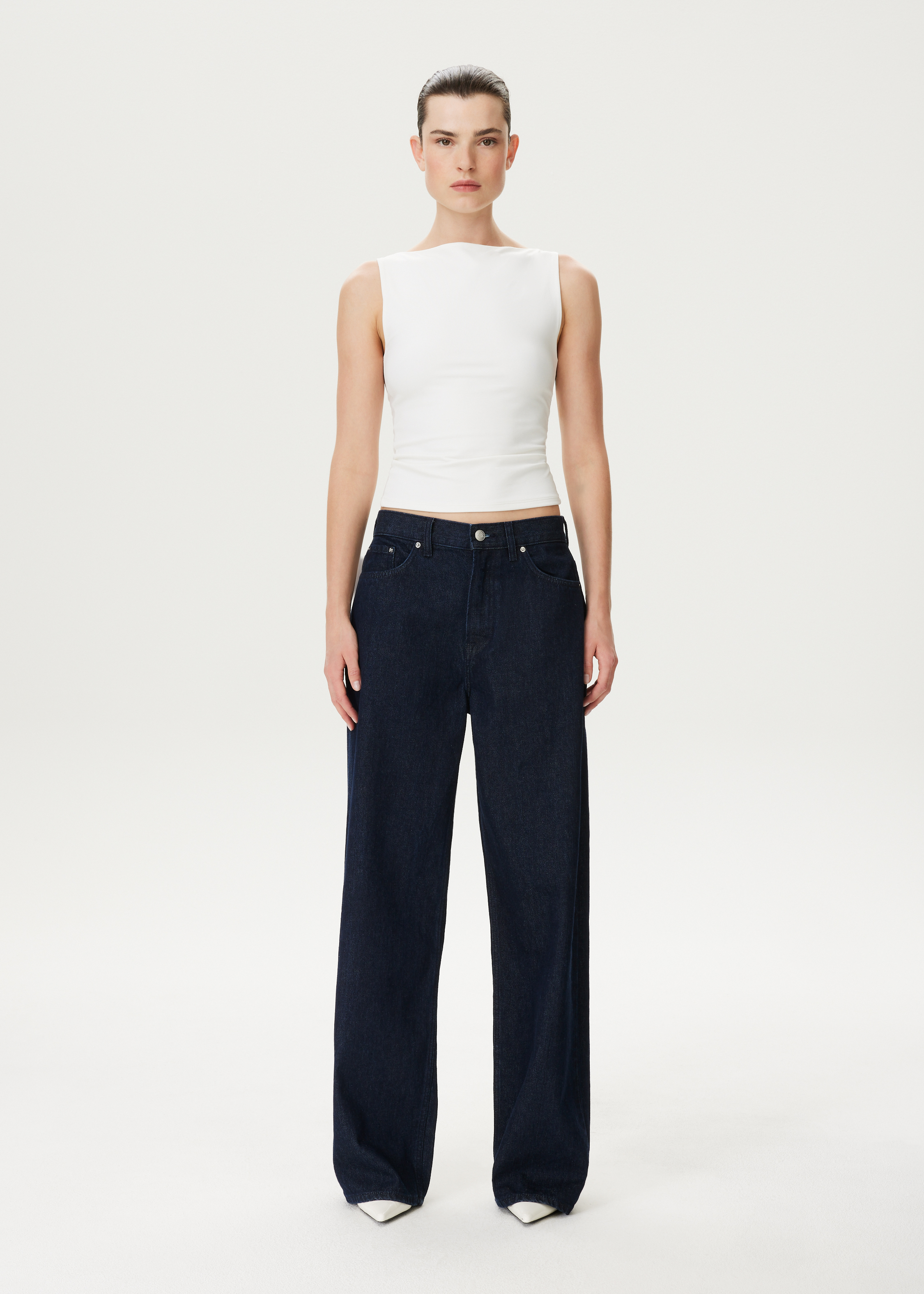 JOY - Mid rise loose fit jeans