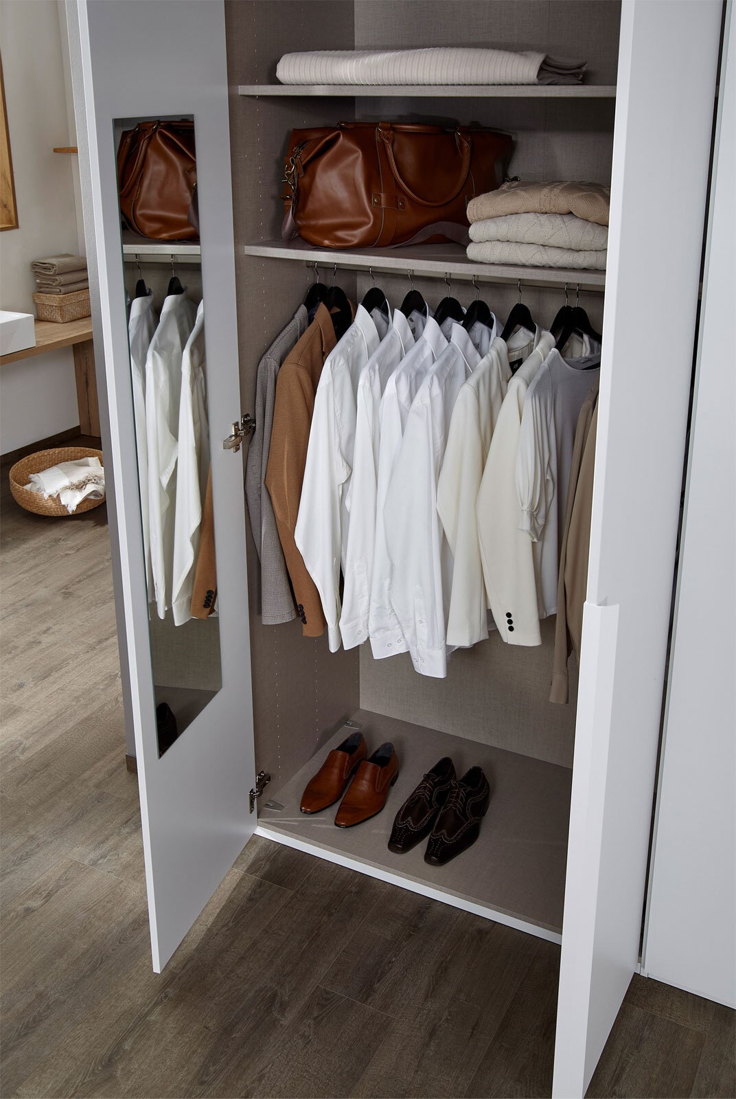 Kleiderschrank PURISMA weiß