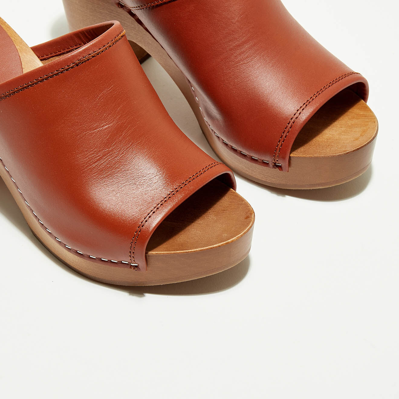 Apologie Studio Sabots en Cuir Charlotte terracotta - Talon 6.5 cm