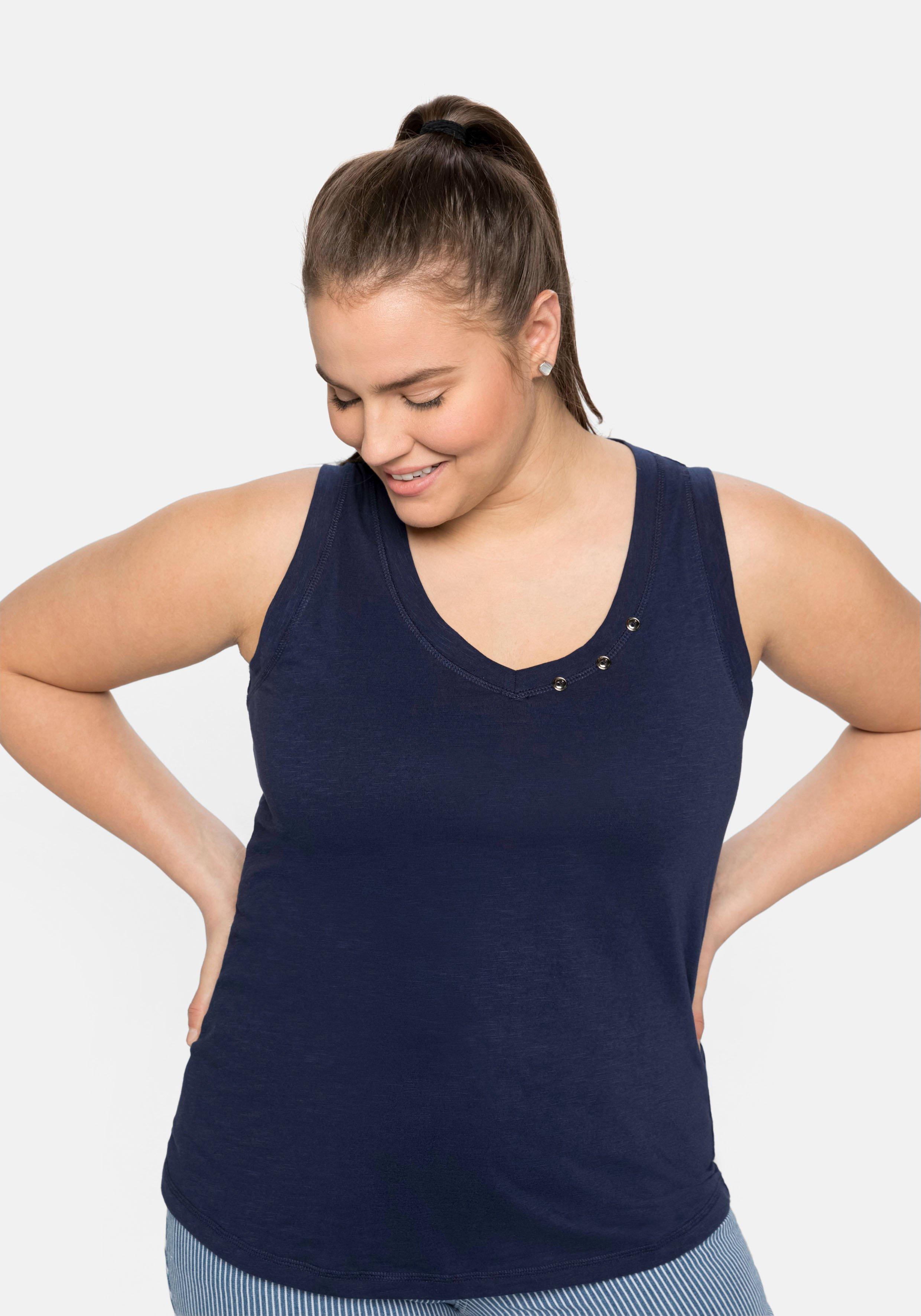 Tanktop mit Dekoknöpfen am V-Ausschnitt